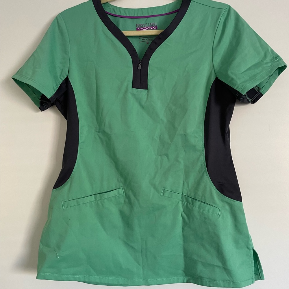 Healing Hands Purple Label Yoga Medium Green Scrub Top